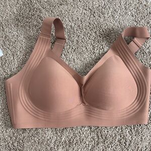 Wireless Seamless Nude-Tone Everyday Bra
